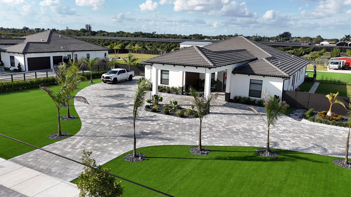 Residential synthetic turf lawn installation in a Houston backyard