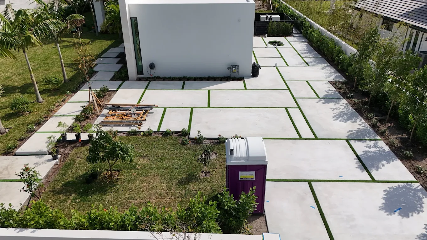 Freshly installed synthetic turf lawn in a Houston-area backyard by First Class Turf Houston